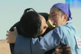 娱乐吃瓜王祖蓝,娱乐界的吃瓜王，揭秘娱乐圈幕后故事